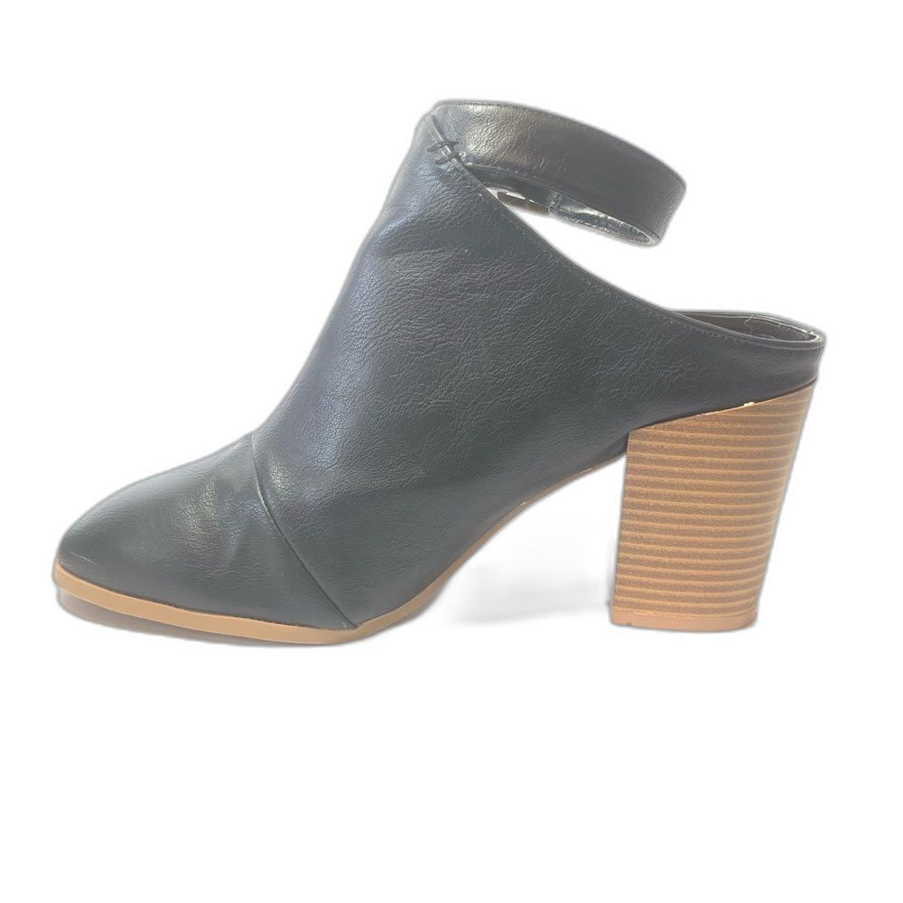 Qupid Black Ankle Strap Mules Size 10 Block Heel 3” Buckle Slip On Chic - Picture 3 of 7